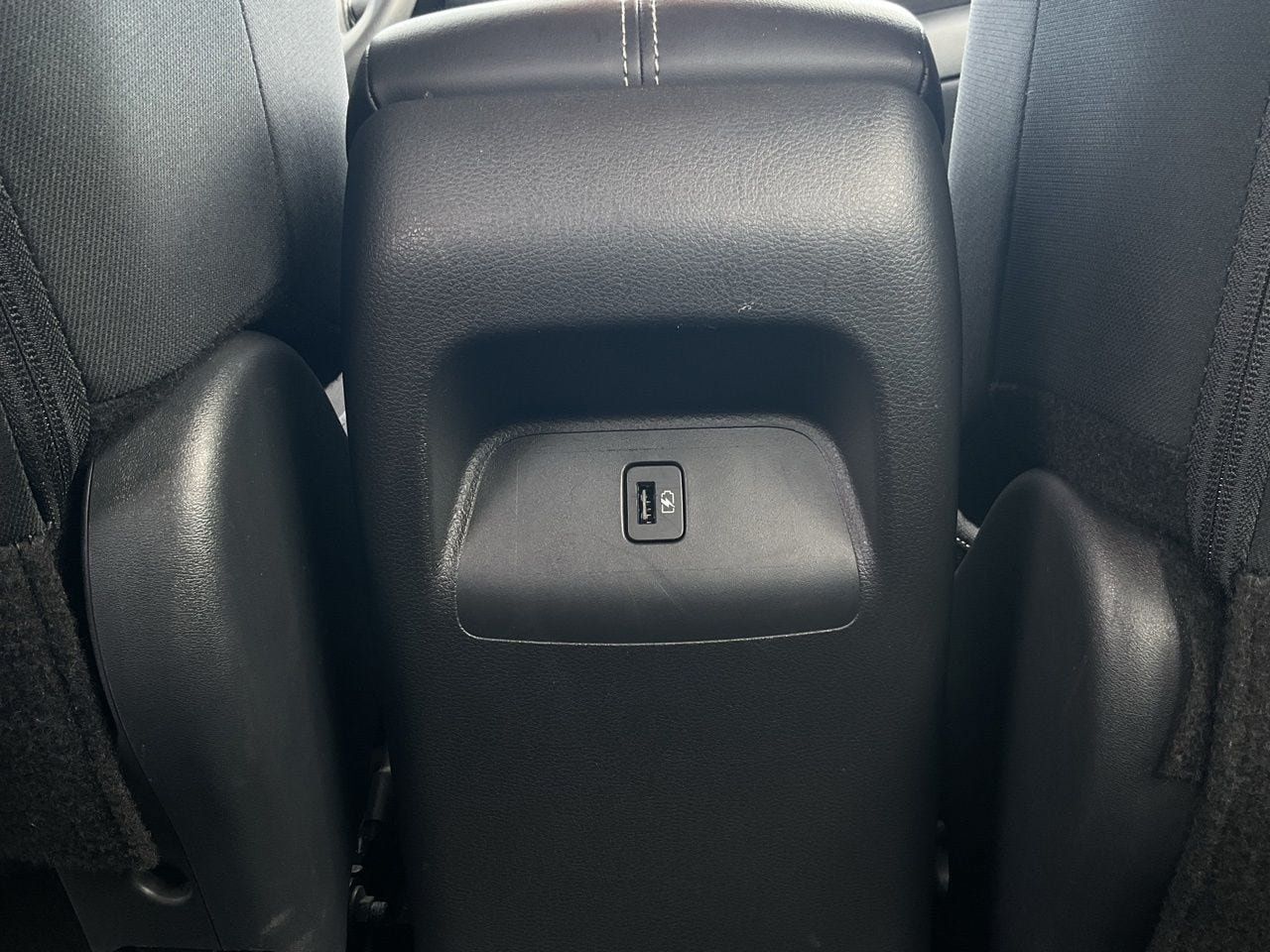 Used 2025 Nissan Sentra SV FWD image 10