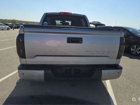 Used 2019 Toyota Tundra Limited w/ Limited Premium Package AWD/4WD image 4