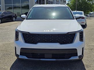 Used 2024 Kia Sorento S FWD video 2