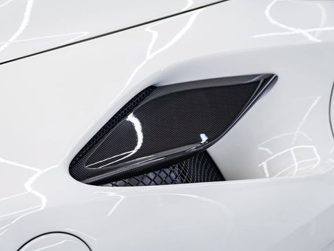 Used 2022 Ferrari F8 Tributo RWD image 31