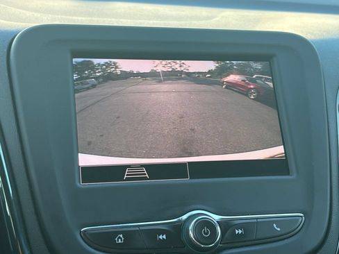 Used 2022 Chevrolet Equinox RS AWD/4WD image 25