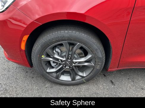 New 2026 Chrysler Pacifica Select AWD/4WD image 14