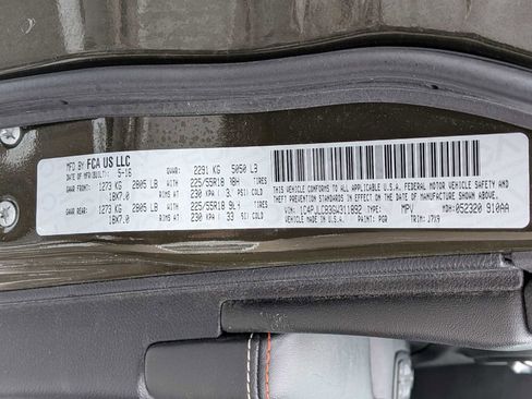 Used 2016 Jeep Cherokee 75th Anniversary image 36