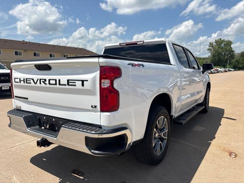 Used 2025 Chevrolet Silverado 1500 LT AWD/4WD image 3