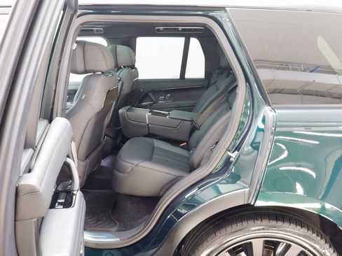 New 2025 Land Rover Range Rover SV AWD/4WD image 17