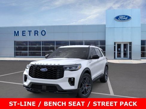 New 2025 Ford Explorer ST-Line w/ ST-Line Street Pack image 3