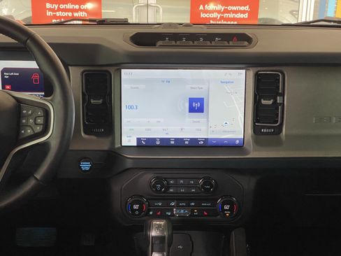 Used 2024 Ford Bronco Outer Banks AWD/4WD image 29