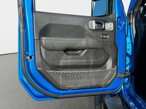 New 2025 Jeep Wrangler Sahara w/ Safety Group image 19