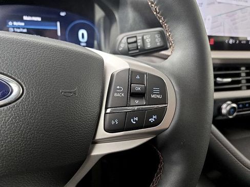 Used 2026 Ford Explorer Active w/ Active Comfort Package RWD image 18