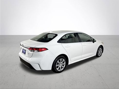 Used 2023 Toyota Corolla LE FWD image 6