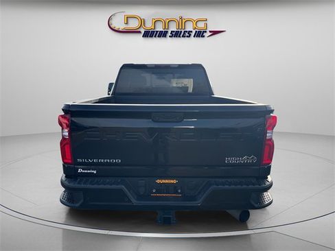 Used 2022 Chevrolet Silverado 3500 High Country image 3