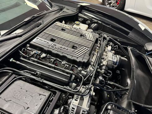 Used 2019 Chevrolet Corvette Z06 RWD image 24