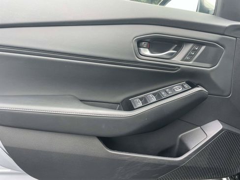 Used 2023 Honda Accord Touring image 14