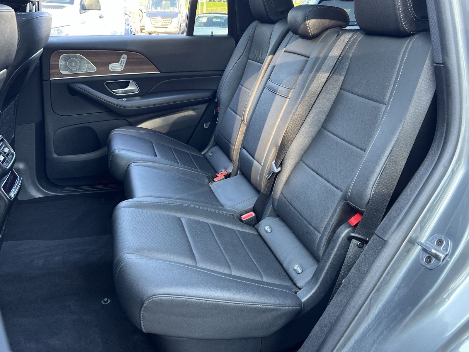 Certified 2025 Mercedes-Benz GLS 450 4MATIC image 30