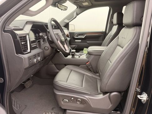 Used 2025 GMC Sierra 1500 Denali w/ Denali Reserve Package image 9