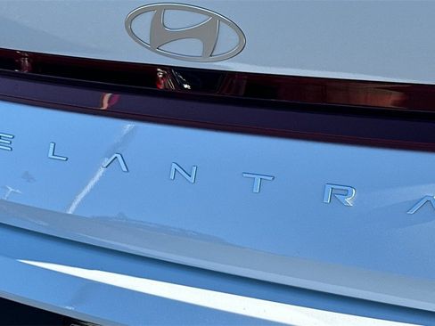 Used 2026 Hyundai Elantra SE image 31