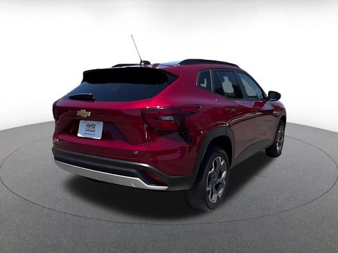 Used 2025 Chevrolet Trax LT FWD image 15