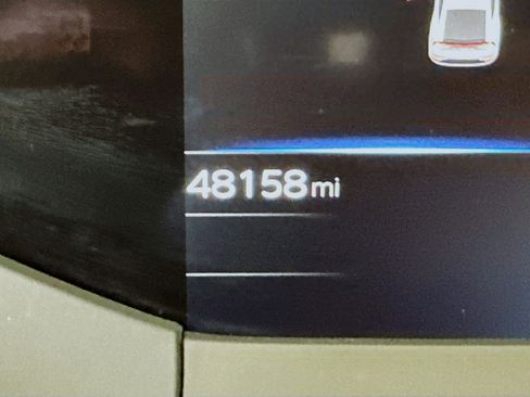 Used 2023 Toyota Prius LE image 18