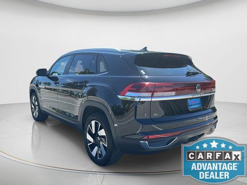 Used 2025 Volkswagen Atlas Cross Sport SE AWD/4WD image 3
