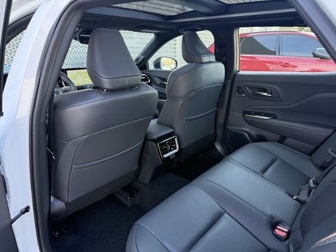 Used 2026 Toyota Crown Platinum image 23