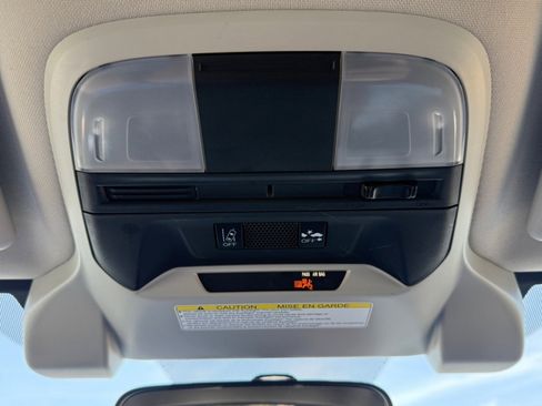 Used 2022 Subaru Crosstrek 2.0i image 33