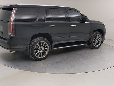 Used 2019 Cadillac Escalade Premium Luxury w/ Escalade Sport Edition AWD/4WD image 15