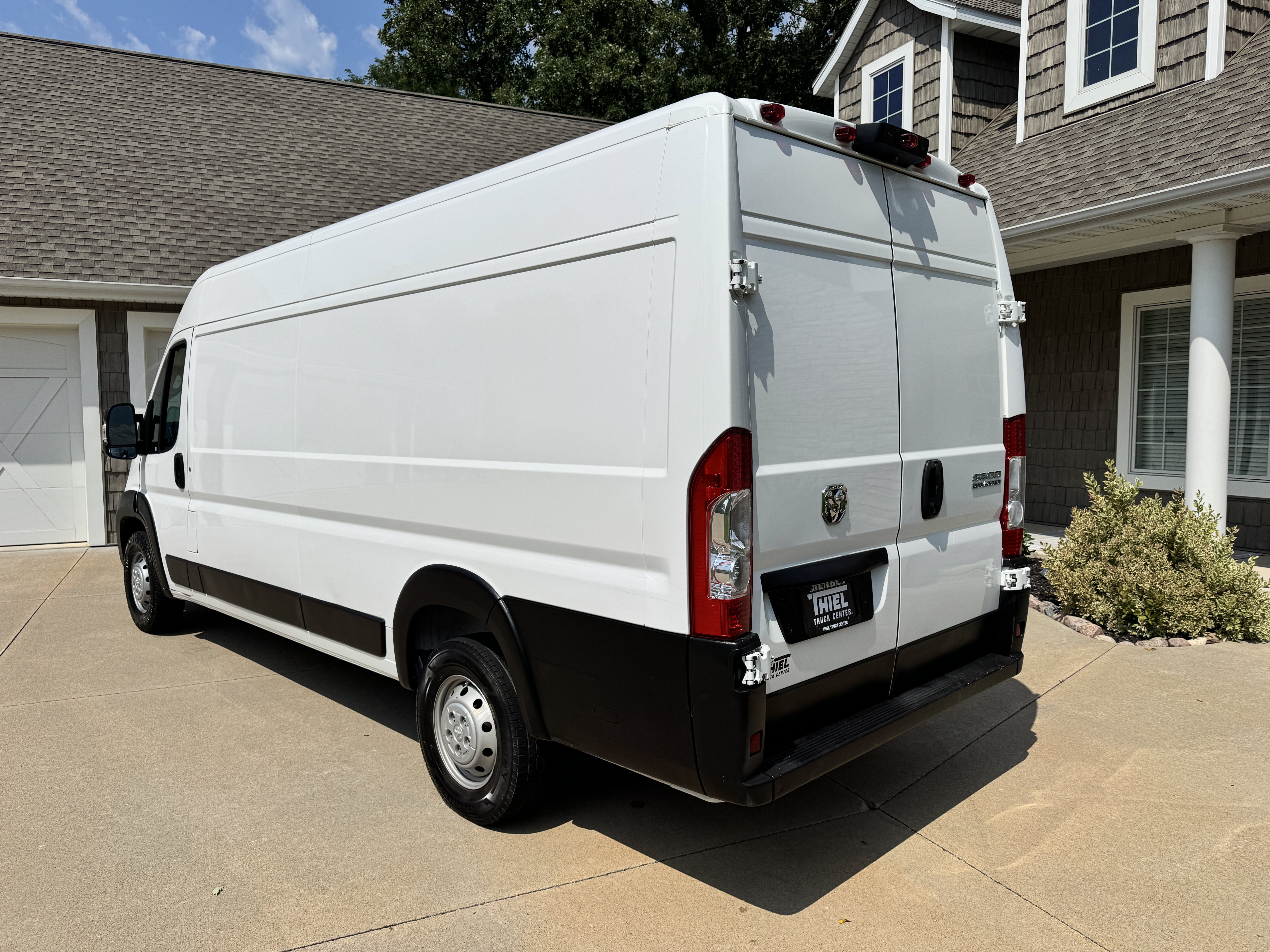 Used 2023 RAM ProMaster 3500 w/ Driver Convenience Group FWD image 4