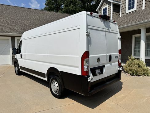 Used 2023 RAM ProMaster 3500 w/ Driver Convenience Group FWD image 4
