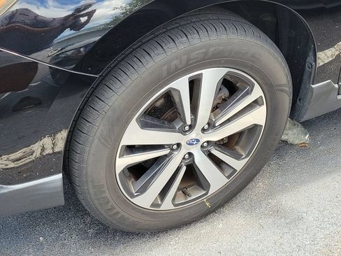 Used 2019 Subaru Outback 2.5i Limited AWD/4WD image 4