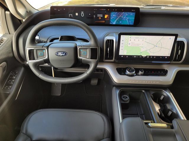 Used 2026 Ford Expedition Active RWD image 23