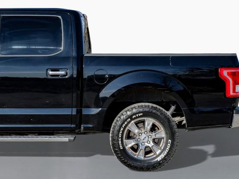 Used 2016 Ford F150 XLT w/ Equipment Group 302A Luxury image 11