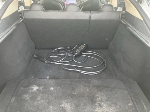 Used 2013 Tesla Model S image 24