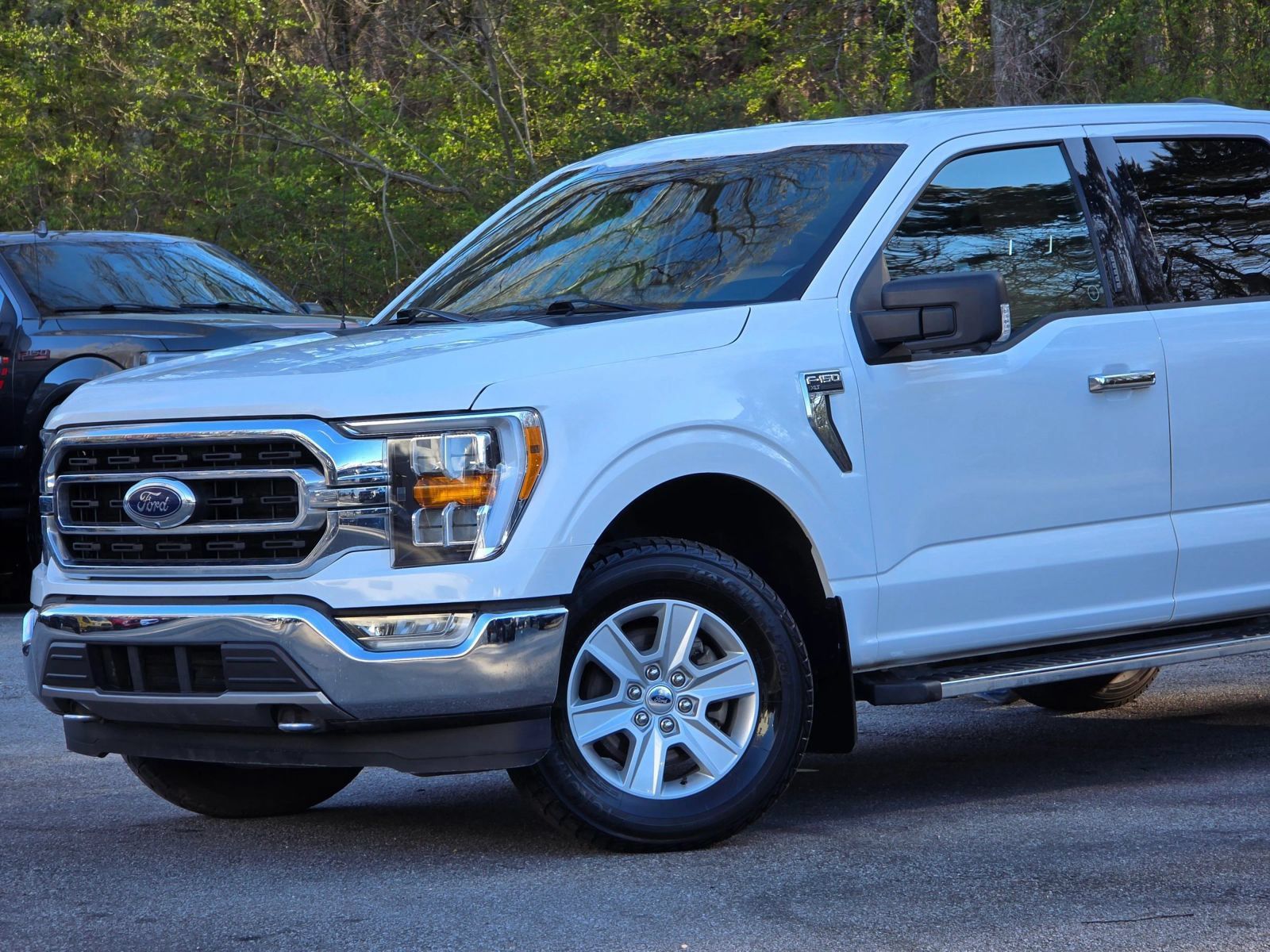 Used 2021 Ford F150 XLT w/ Equipment Group 302A High AWD/4WD image 3