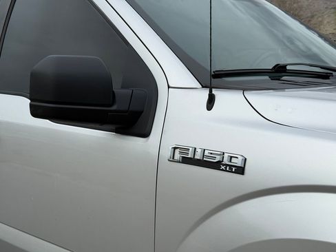 Used 2015 Ford F150 XLT w/ Trailer Tow Package image 16