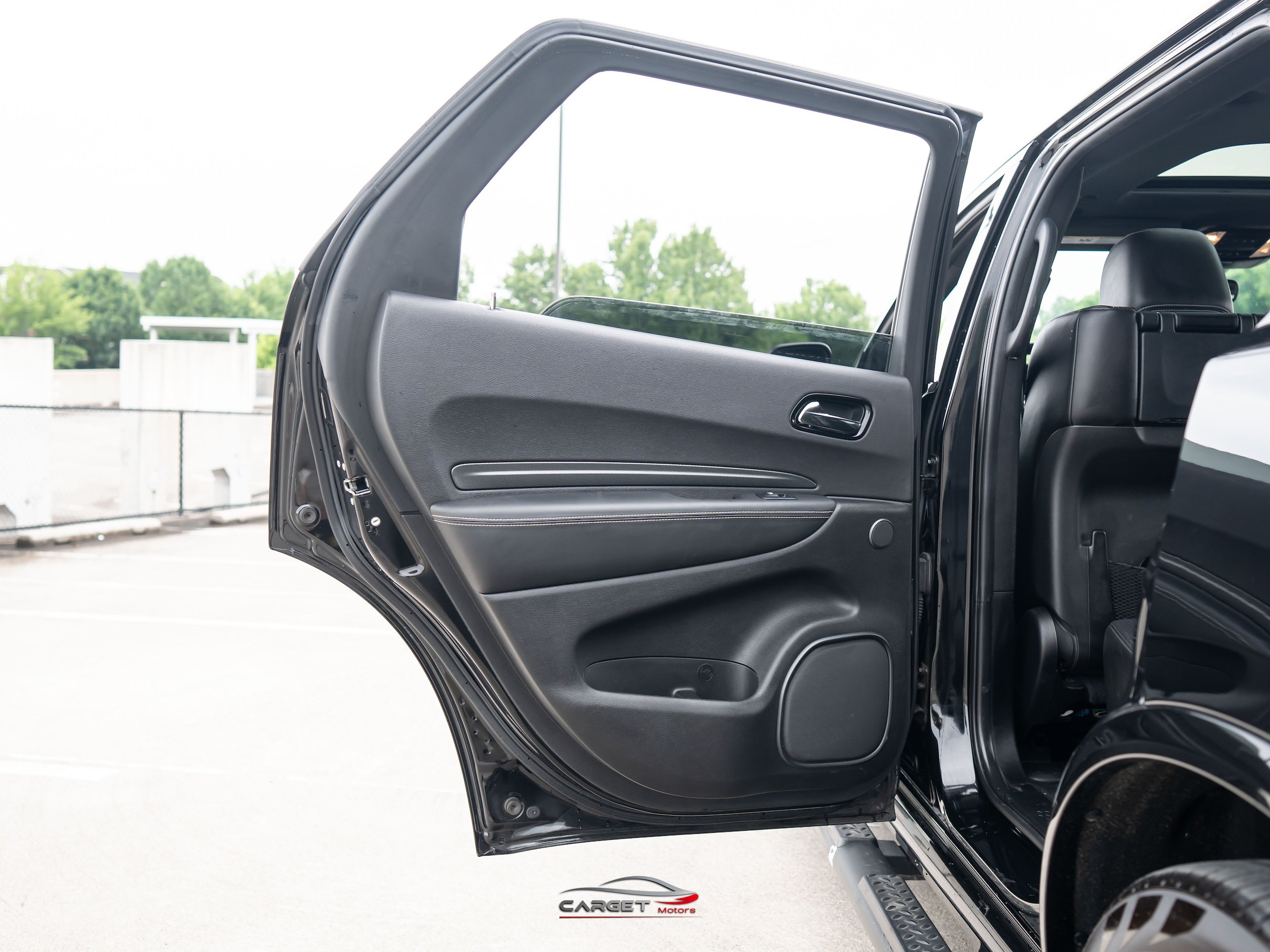 Used 2021 Dodge Durango SRT w/ Technology Group AWD/4WD image 49
