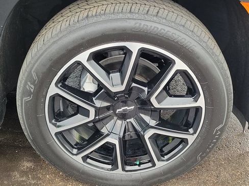 Used 2024 Chevrolet Tahoe RST w/ Luxury Package RWD image 7