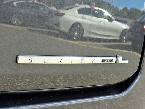 Used 2023 Jeep Wagoneer L Series II image 37