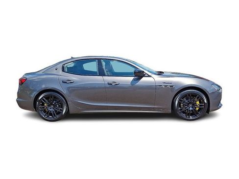 Certified 2022 Maserati Ghibli Modena Q4 image 7