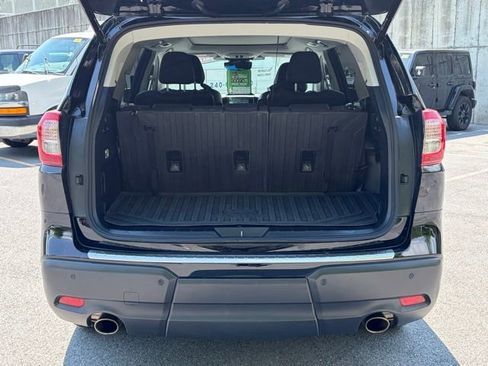 Used 2023 Subaru Ascent Touring AWD/4WD image 7