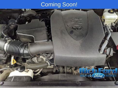Used 2022 Toyota Tacoma TRD Off-Road image 28
