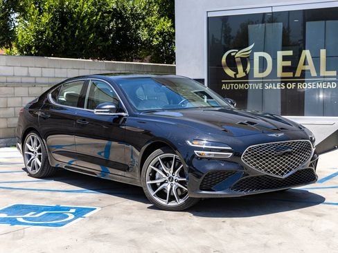 Used 2025 Genesis G70 2.5T RWD image 2