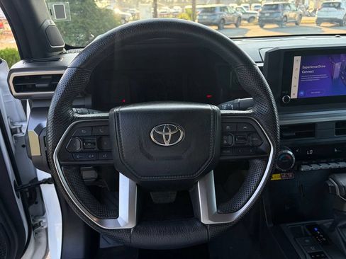 Used 2024 Toyota Tacoma SR5 AWD/4WD image 14