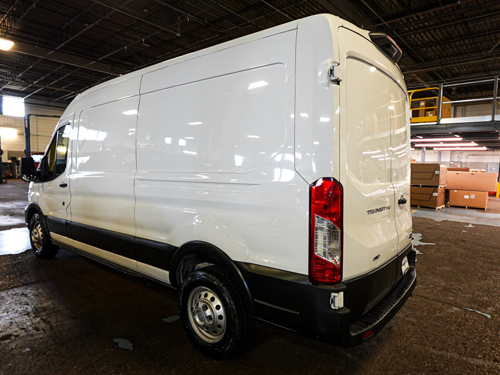Used 2023 Ford Transit 250 Medium Roof AWD image 5