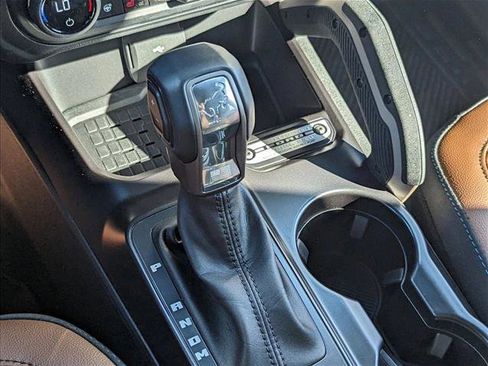 Used 2024 Ford Bronco Outer Banks image 12