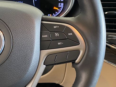 Used 2021 Jeep Grand Cherokee Limited w/ Premium Lighting Group image 31