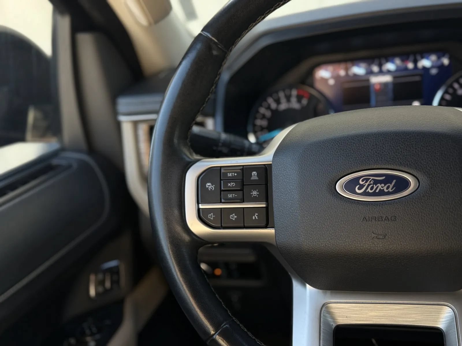 Used 2023 Ford Expedition Max Limited AWD/4WD image 26