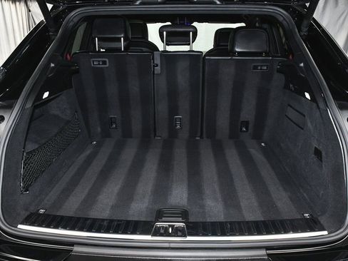 Used 2022 Porsche Cayenne Platinum Edition image 69