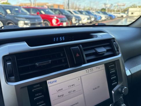 Used 2022 Toyota 4Runner SR5 image 28