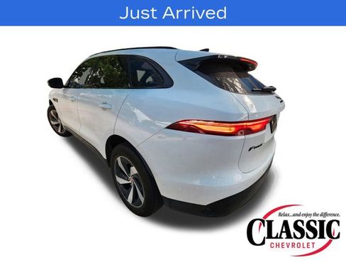 Used 2023 Jaguar F-PACE S image 8