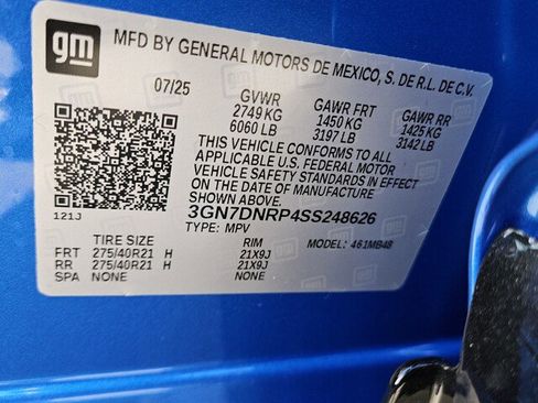 New 2025 Chevrolet Equinox EV LT w/ Convenience Package II image 25